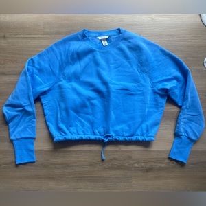 Sky blue cropped pullover ❄️